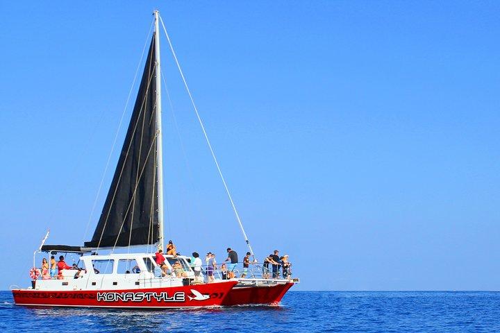 Kealakekua Bay (Captain Cook Monument) Snorkel and Sail Adventure