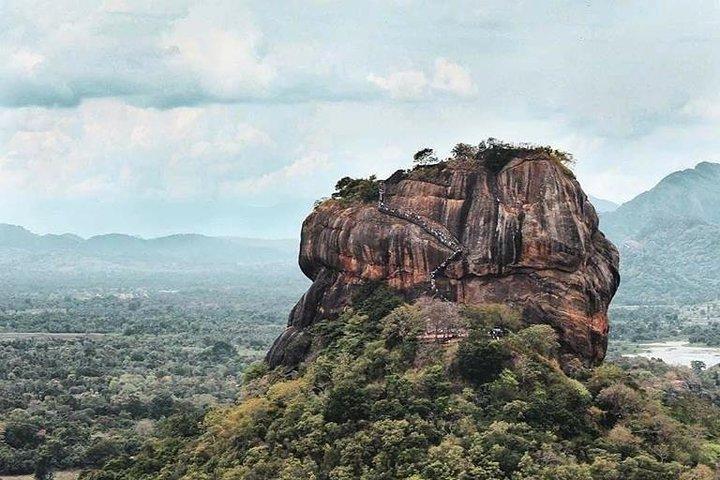 Day Tour to Dambulla & Sigiriya from Colombo Group (4- 15 people)