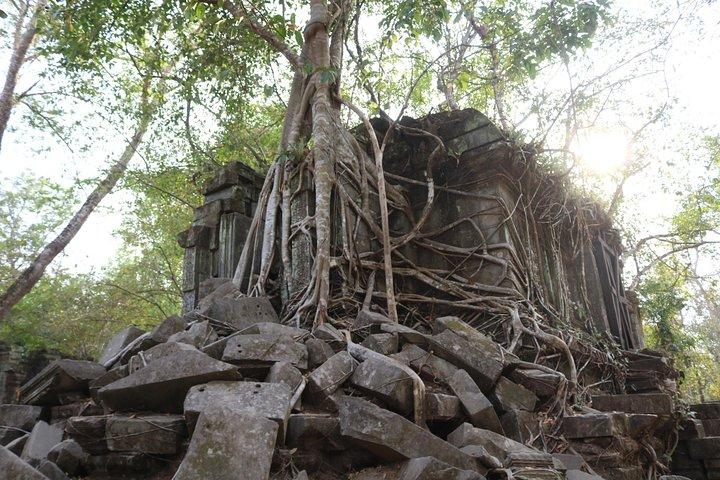 Beng Mealea & Floating Village Private Tour