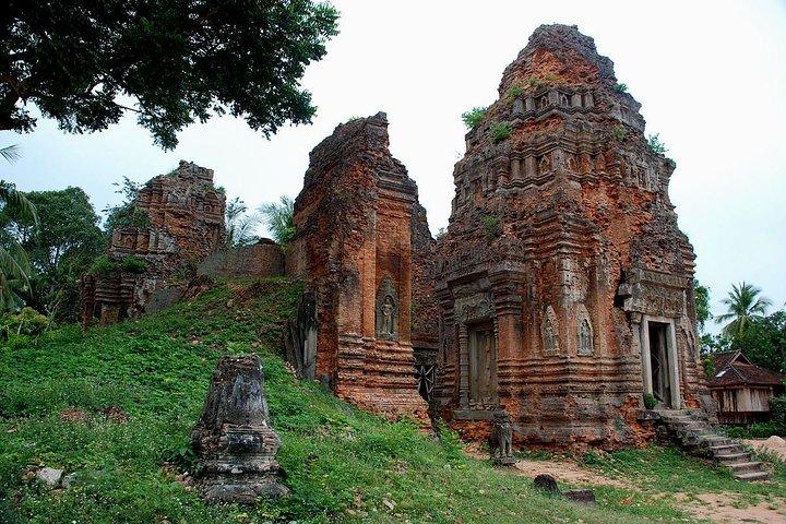 Rolous Group Temples plus lunch with Sunset Tour