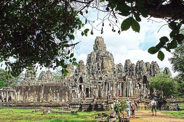 Shared Tour to Angkor Wat-Bayon-Ta Prohm Temples from Siem Reap