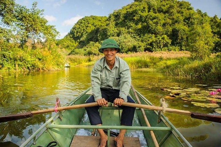 From Hanoi: Tam Coc, Hoa Lu and Mua Caves Full-Day Trip