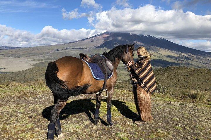 Horseback Ride & Hike in Cotopaxi Volcano Day Trip from Quito