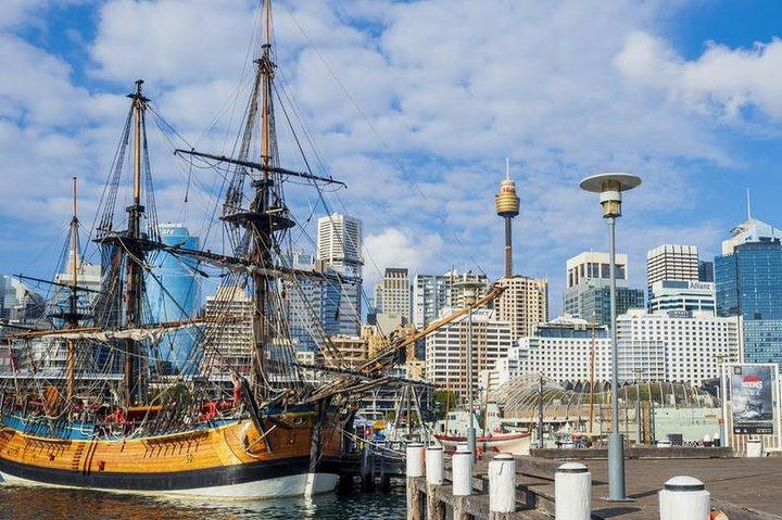 Sydney's Rocks & Darling Harbour With A Local: Private & Custom