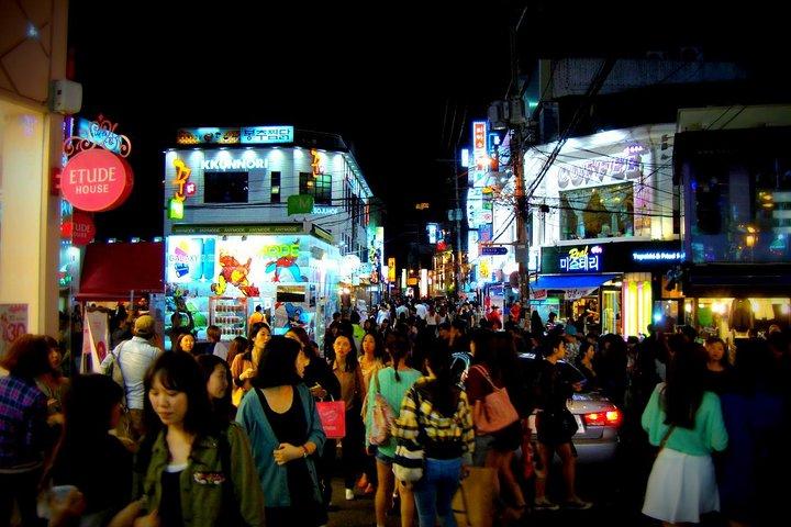 Seoul Market Tour with a Local: 100% Personalized & Private