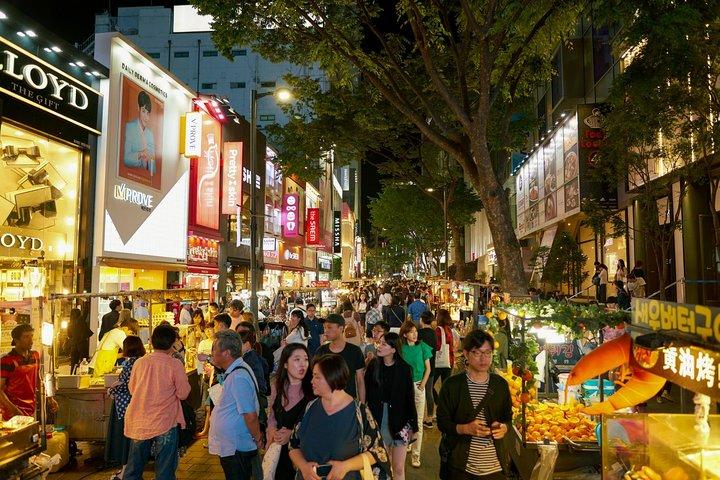 Seoul Market Tour with a Local: 100% Personalized & Private
