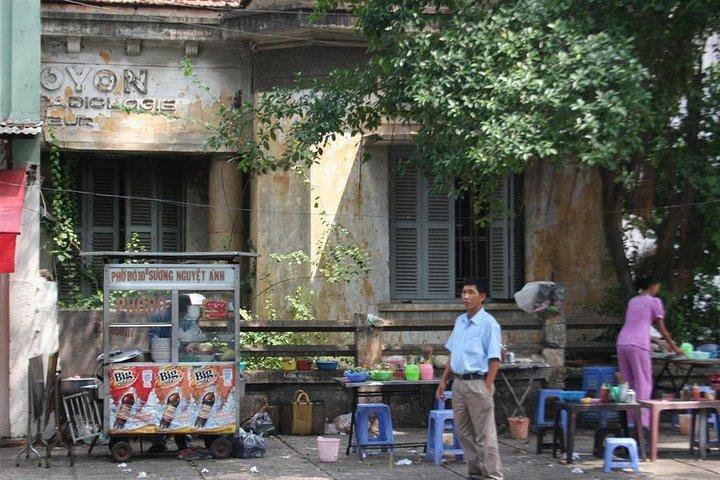 Half Day Walking Through Saigon Back Alley (Private tour)