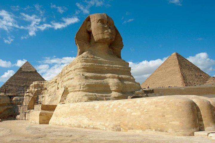 Full-Day Tour to Giza Pyramids, Sphinx, the GEM. museum & Lunch