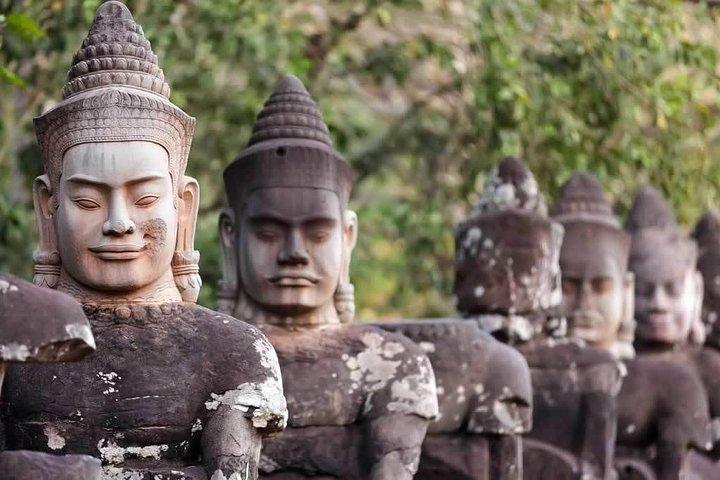 Angkor Wat Small-Group Exploration with Expert Guide
