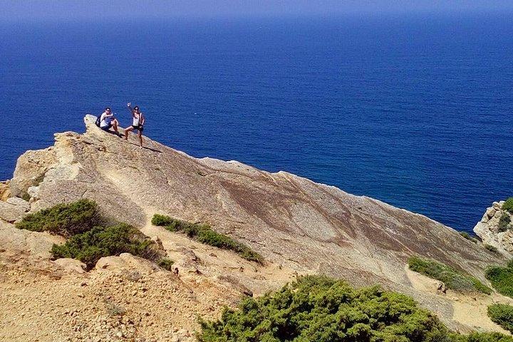 Jurassic Hiking tour to footprints of dinosaur in Espichel Cape