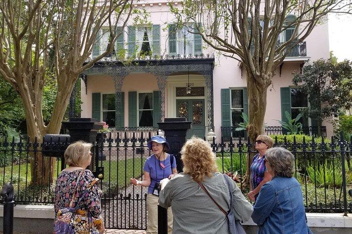 Small-Group Glamorous Garden District Tour