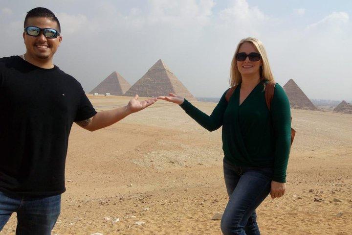 Private Tour Giza pyramids ,Sakkara Pyramid, Memphis Old City & local bazaars