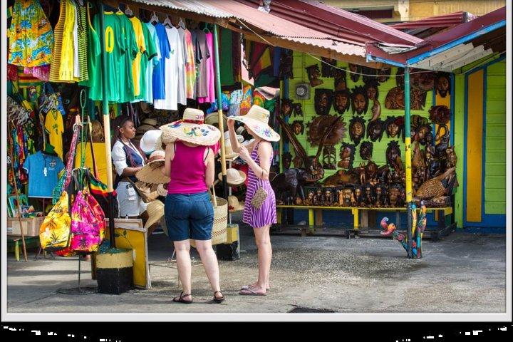 Montego Bay’s Sightseeing Tour with Options to Customize