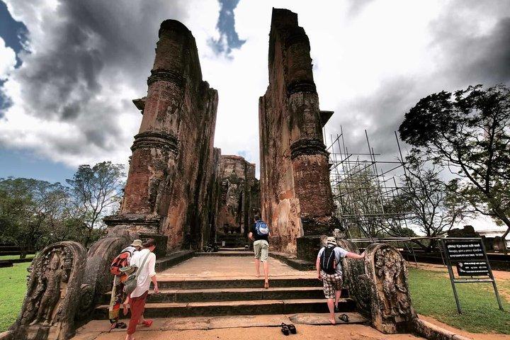 Day Excursion To Ancient City Polonnaruwa