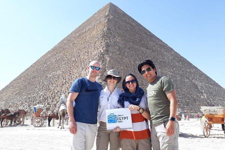 Discover Giza Pyramids and the Egyptian Museum and Old Cairo-Guide and Lunch Inc