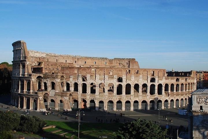 Rome Full Day Tour: Colosseum and Vatican Museums