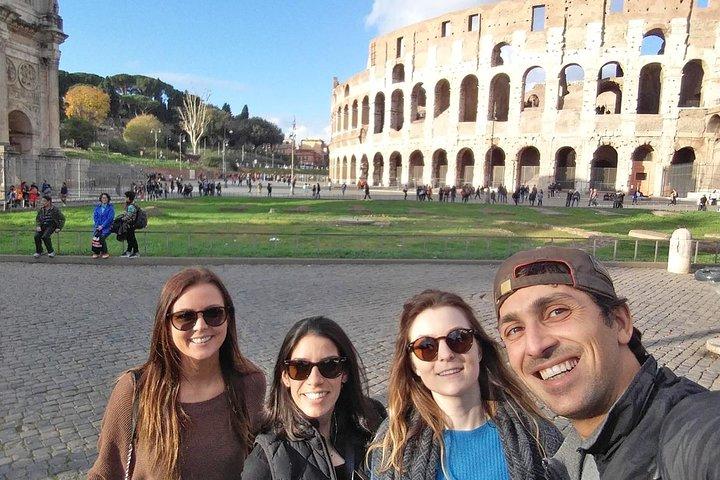 Full-day tour of Vatican Colosseum & Best of Rome by Tommaso
