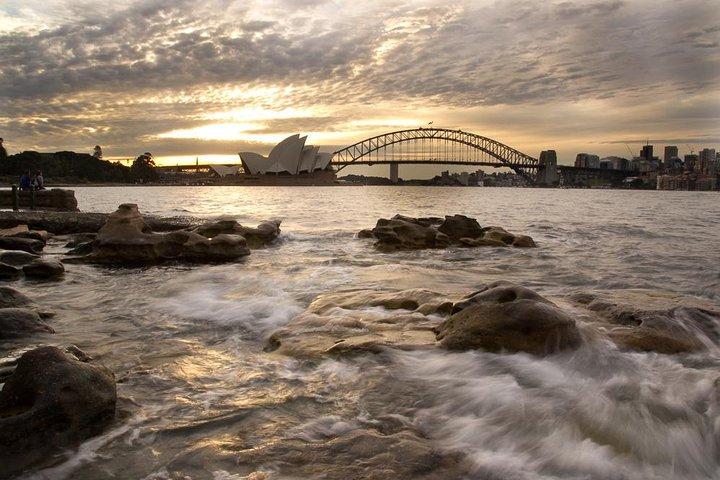 Private Sydney Harbour Sunset Photo Tour & Cruise