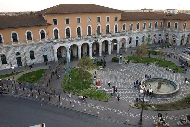 2-Hour Small-Group Walking Tour of Pisa Off The Beaten Path