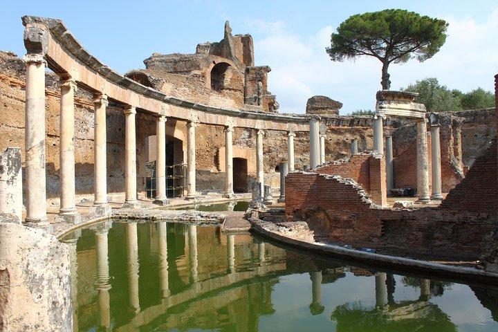 Private Tivoli: Hadrian's Villa and Villa d'Este with Pick-up from Rome