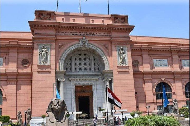 8Hours Tour Giza Pyramids,Egyptian Museum,Bazaar,Lunch&Camel Ride