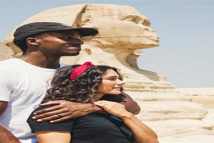 Private Half-Day Tour: Giza Pyramids and Sphinx by Camel