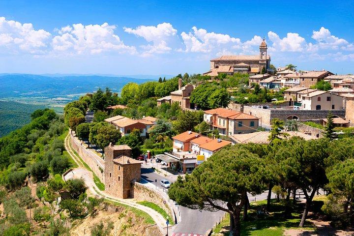 Private tour Brunello di Montalcino and Nobile di Montepulciano wine experience in Tuscany