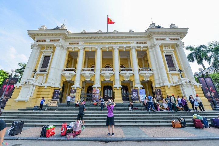 Private LUXURY Hanoi City Full day guided tour