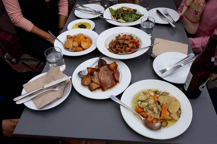 Wine & Olive Oil Tour with Lunch - Semi Private Safari Tour