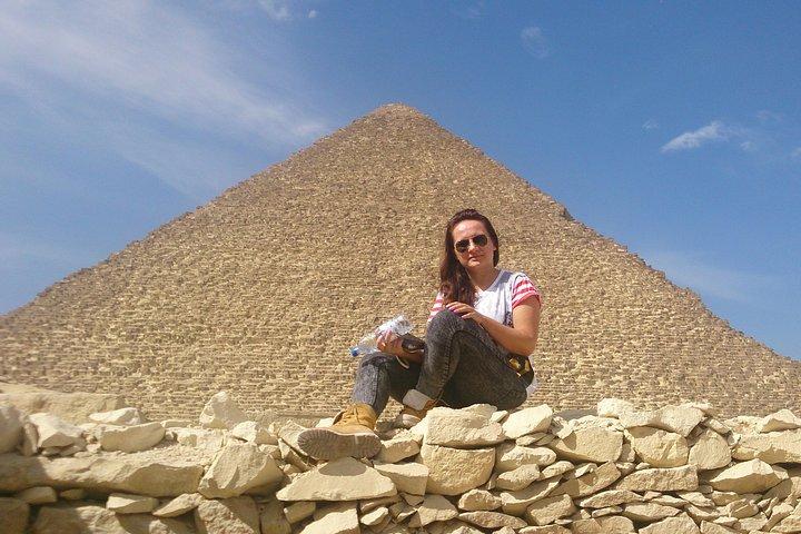 Full Day private Tour For The History of The Pyramids Built