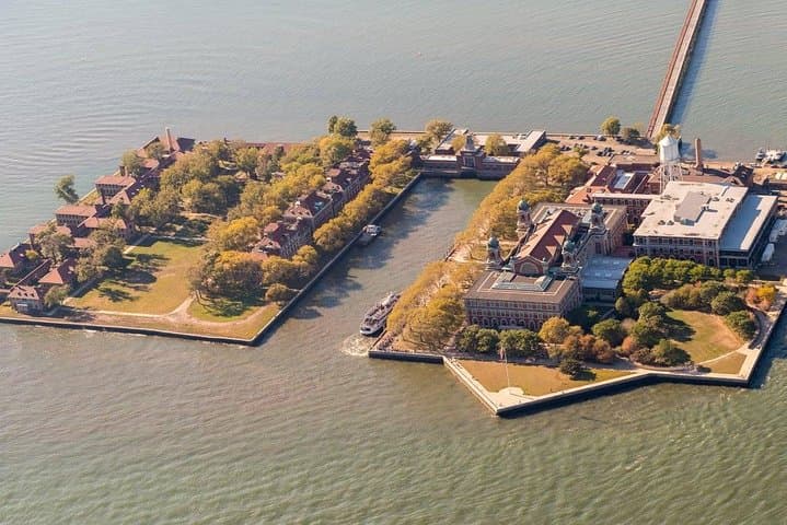 Private Statue of Liberty and Ellis Island Tour