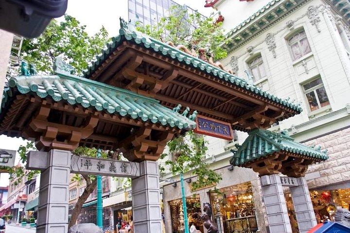 Chinatown, North Beach, Little Italy: 7 Tastings & History