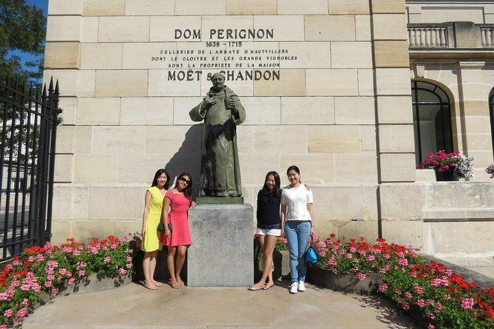 Private wine tour to Champagne region from Paris