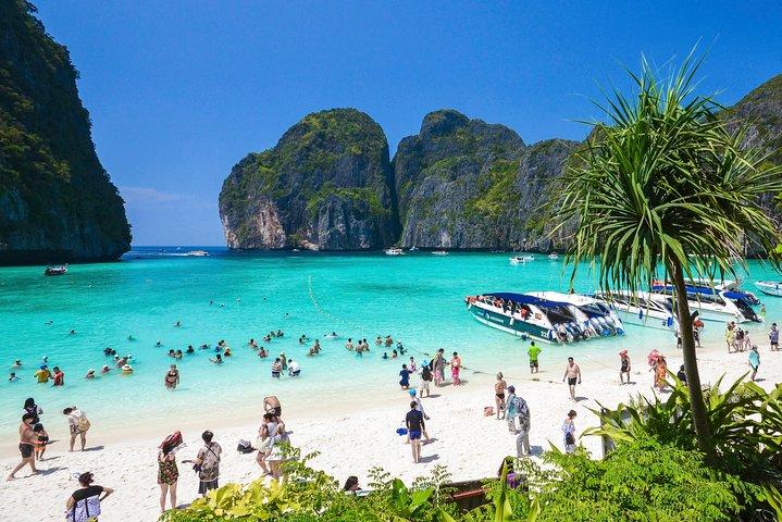 Tropical Escape: Phi Phi Islands by Speedboat from Phuket