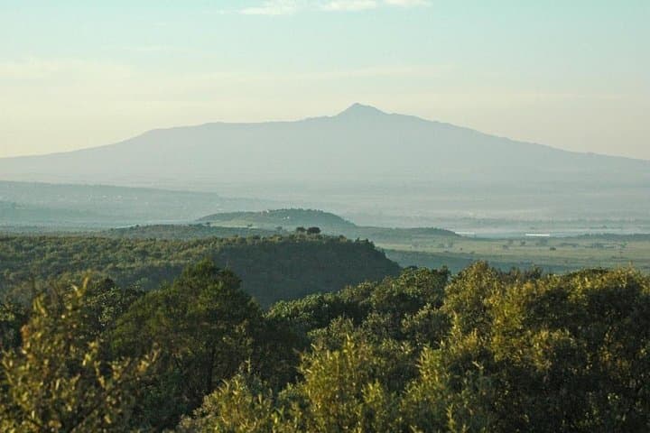 Private Hiking Day Trip to Mt. Longonot from Nairobi