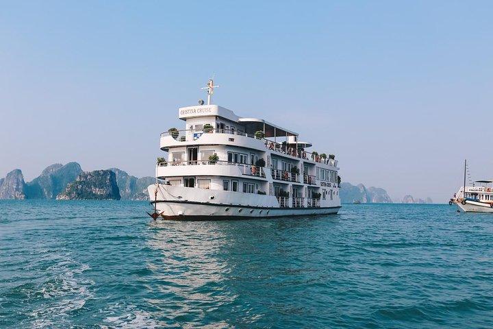 Halong Bay Cruises 2 Days/1Night with 4 Star Cruise All Included