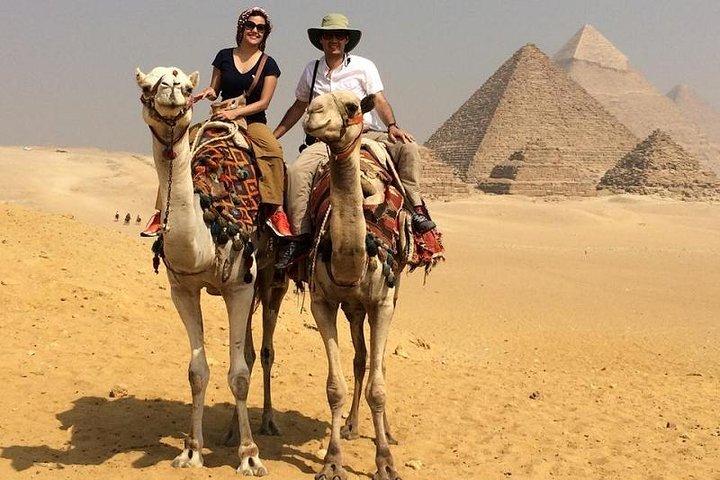 Giza Pyramids, Sphinx & G Egyptian Museum with Camel Ride & Lunch