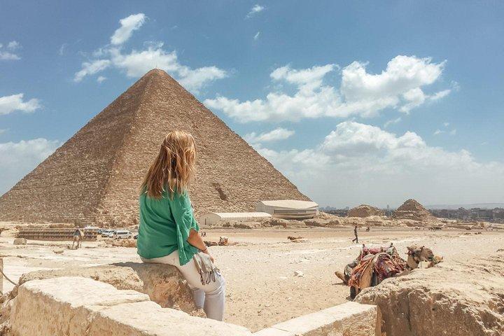 Giza Pyramids, Sphinx & G Egyptian Museum with Camel Ride & Lunch
