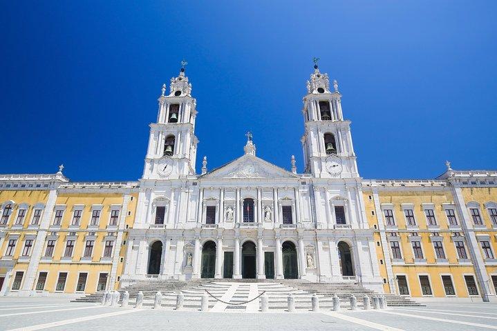 From Lisbon: Royal Palaces, Surfing Coast & Coastal Cliffs