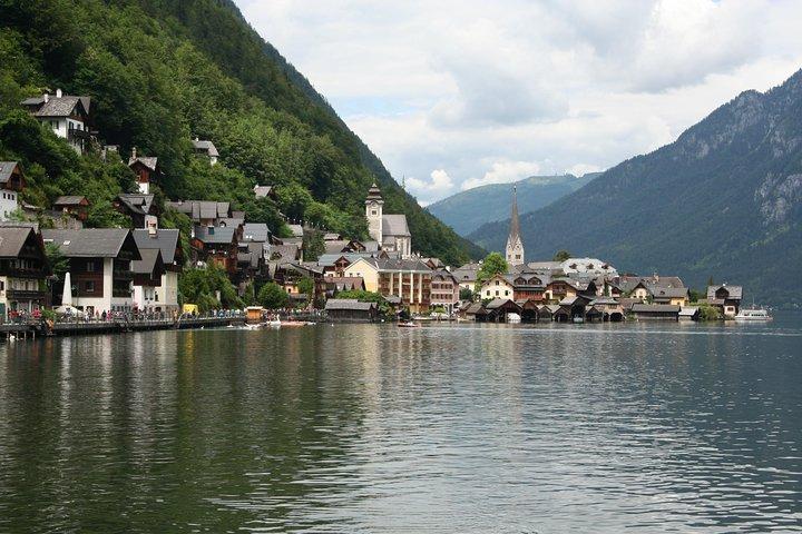 Hallstatt & Ort Castle, Alpine Lakes Guided Day Trip. No Admont!