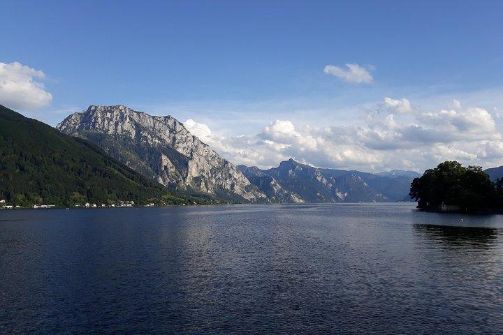 Hallstatt & Ort Castle, Alpine Lakes Guided Day Trip. No Admont!