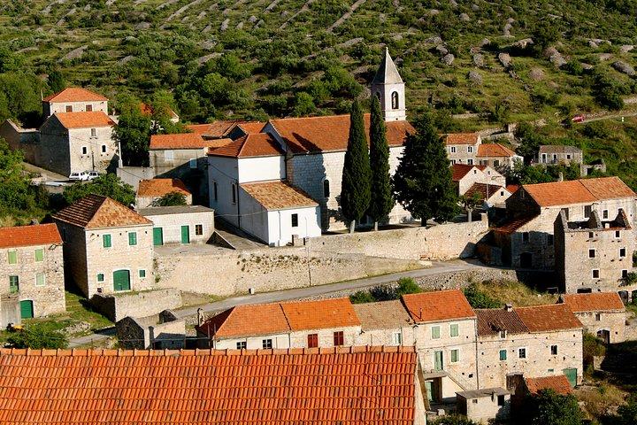The Best of Hvar Small Group with Wine Tasting and Local meal