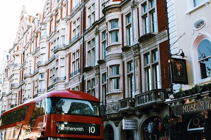The History of London City Center Exclusive Guided Walking Tour