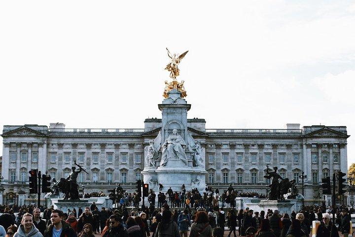 The Changing of the Guard - Exclusive Guided Walking Tour