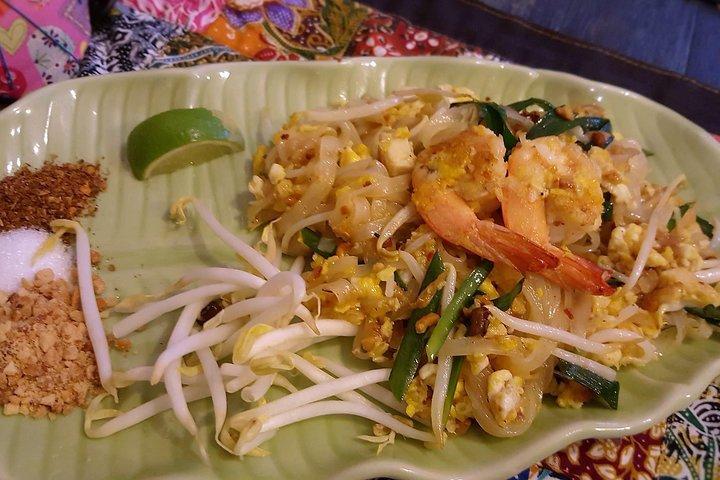 Baipai Thai Cooking School: Authentic Cooking Class Tour