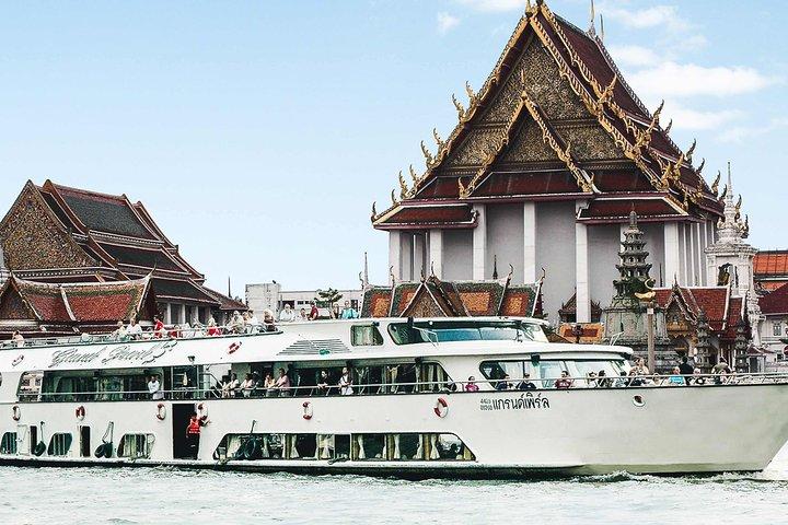 Grand Pearl Dinner Cruise – River Views, Buffet & Live Music
