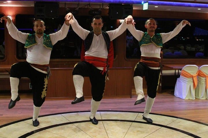 Dinner Cruise by Night on Bosphorus with a Traditional Show