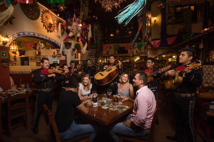 Cancun Night Combo: Taco & Beer Tour and Coco Bongo Show & Drinks