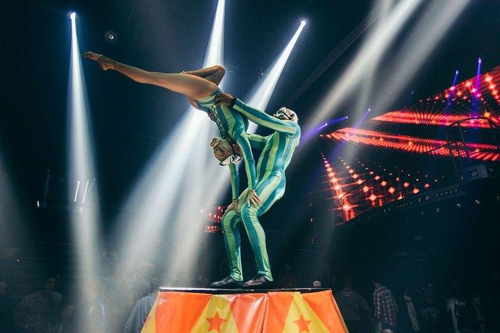 Skip the line: Cancun Coco Bongo Gold Member Entrance Ticket