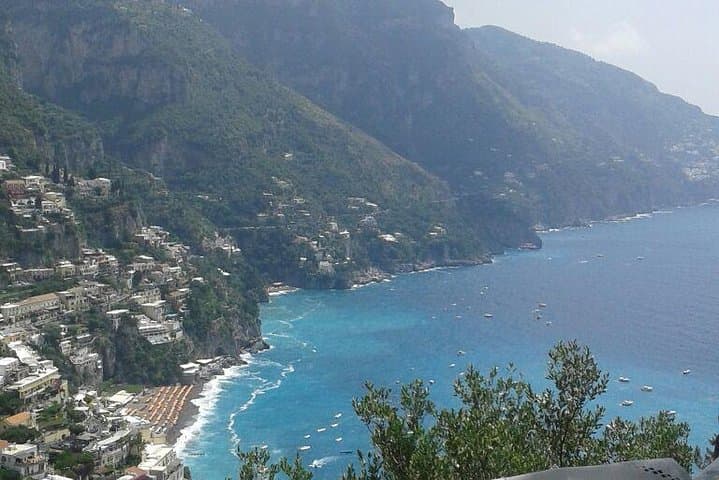 Minivan Tour | Amalfi Ravello and Pompeii with driver